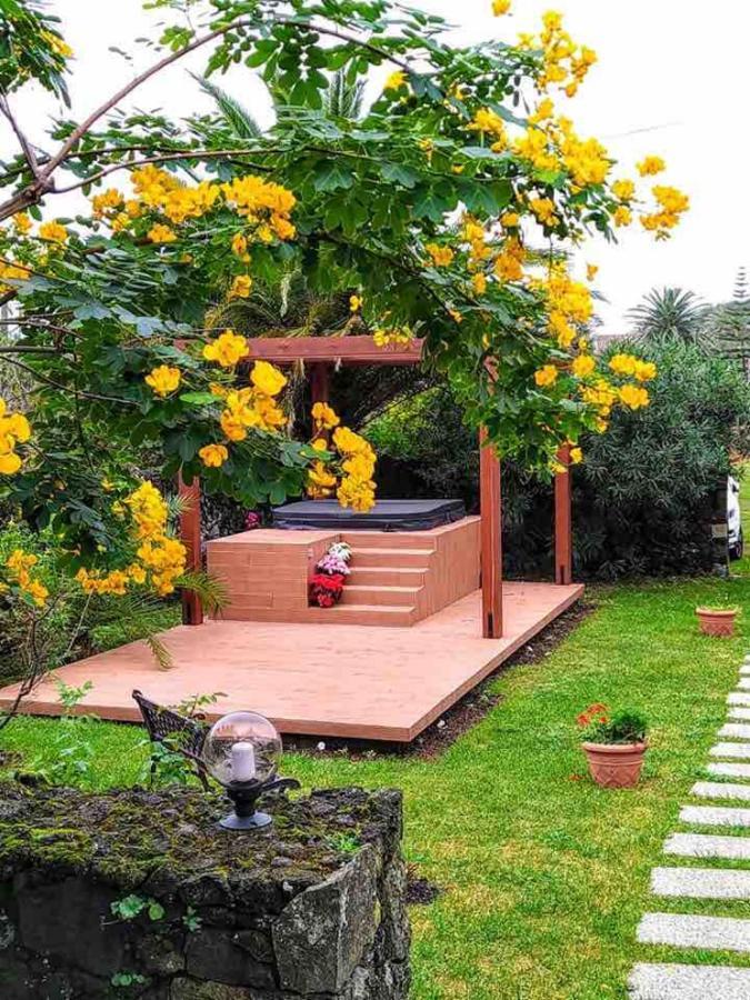 Guest house Casa Caloura, Quarto Deluxe Beautiful View Agua de Pau