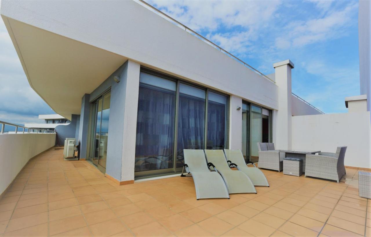 Ruby Red & Atlantic Blue Apartments In Oceano Atlantico *