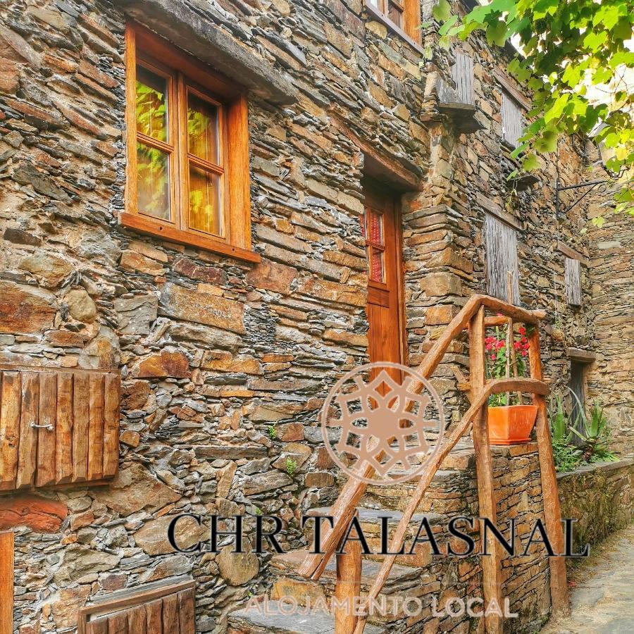 Holiday home Chr Talasnal Lousa (Central Portugal)