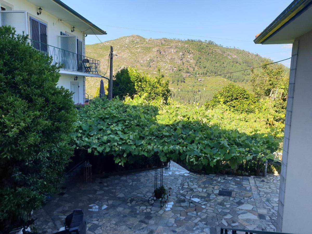 Guest house Casa Dos Santos Alojamento - Guest House 3*