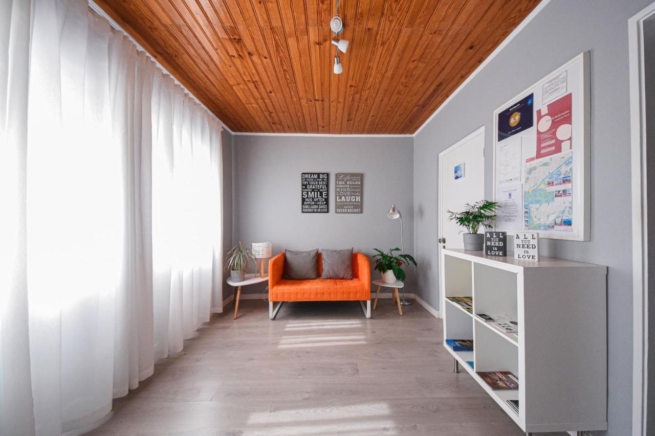Bed & Breakfast Blue Door Lagos