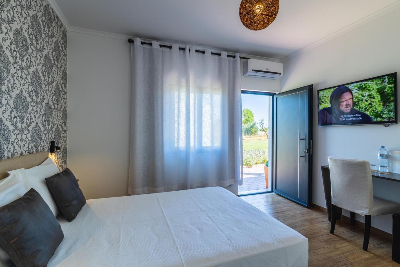 Vila Fuzeta With Pool & Garden 3*