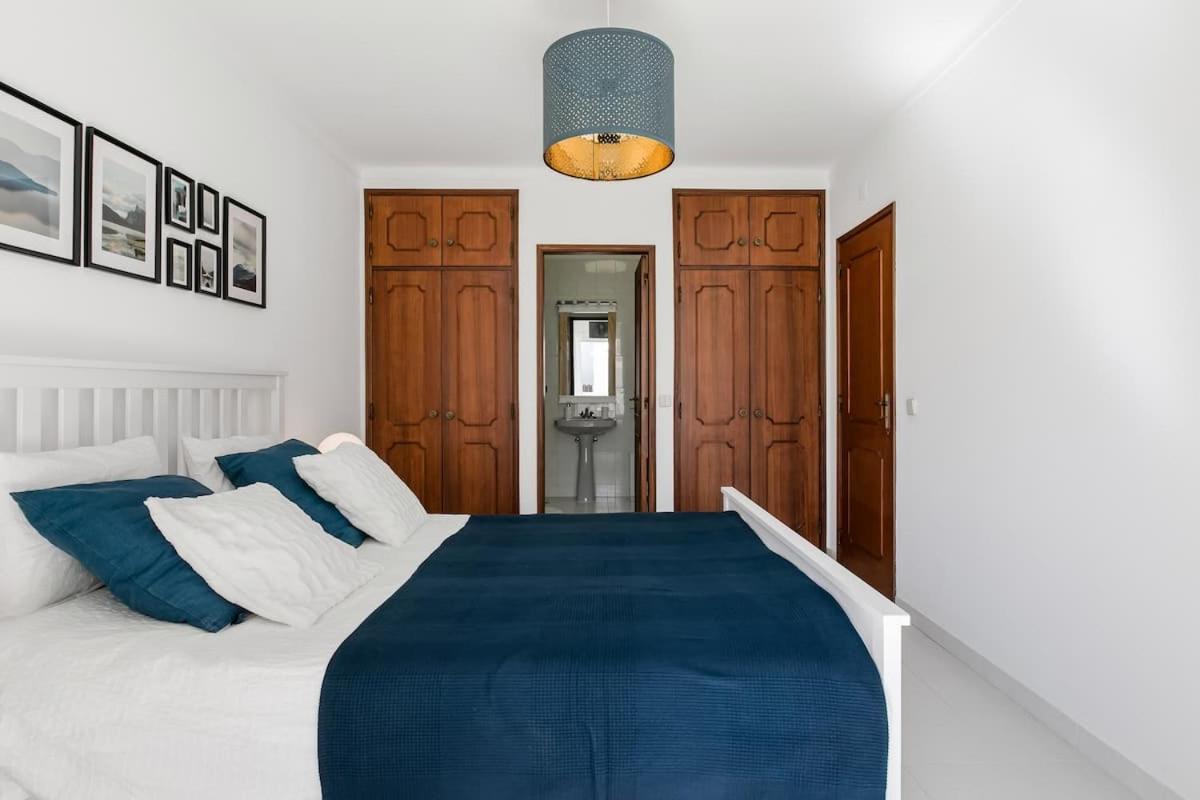 Villa Beachfront With Private Pool In Manta Rota *