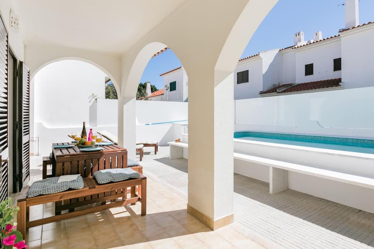 Beachfront With Private Pool In Manta Rota Villa