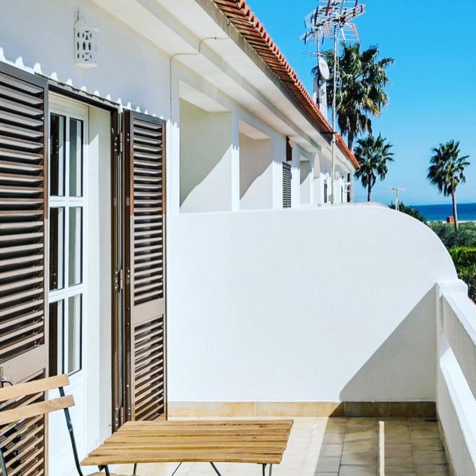 Beachfront With Private Pool In Manta Rota Villa