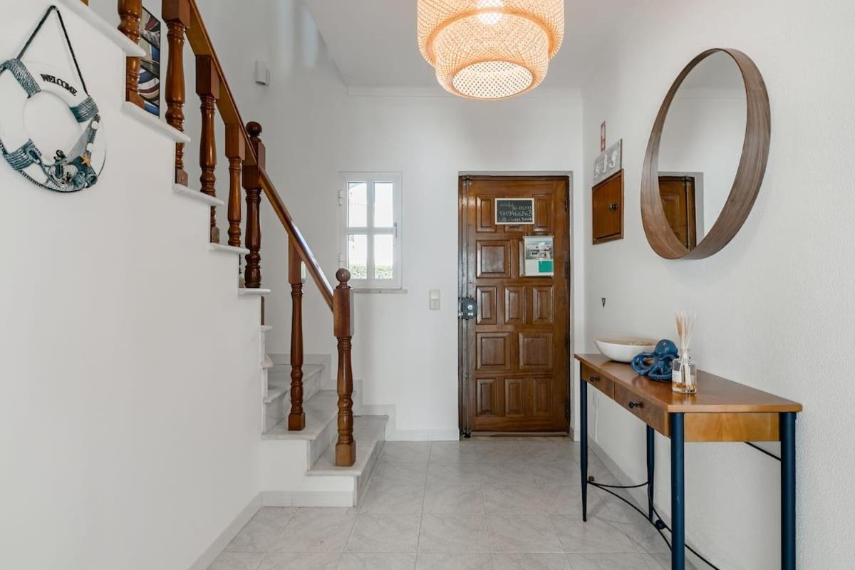 Villa Beachfront With Private Pool In Manta Rota