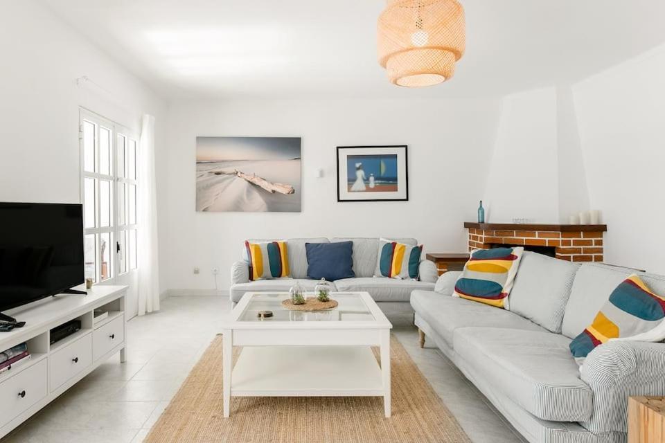Beachfront With Private Pool In Manta Rota * Vila Nova de Cacela