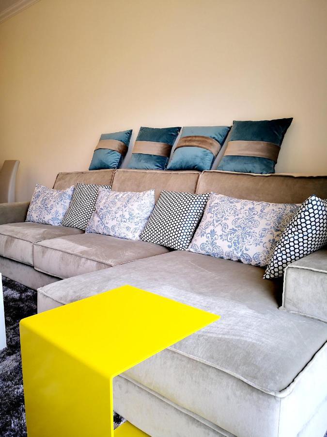 View Apartment: Pool, Garden & Proximity Albufeira