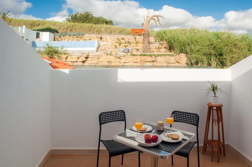 The Maverick Surfvillas Hostel
