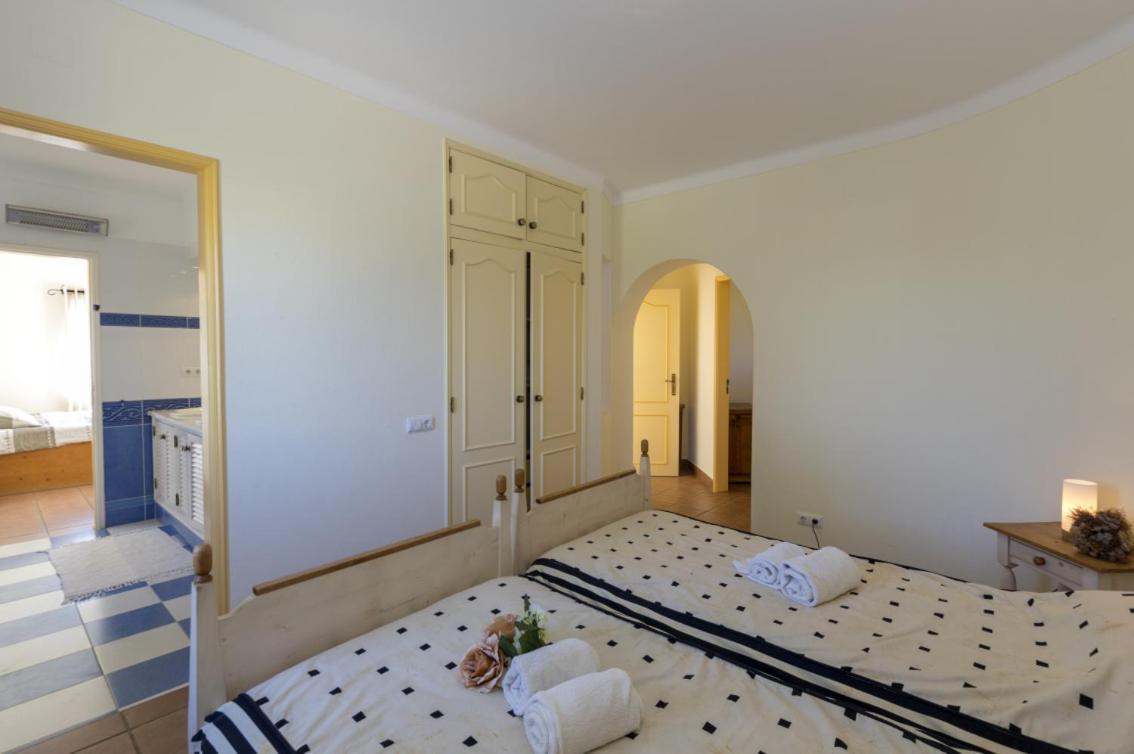 With Beautiful Views & Spacious Garden Villa *