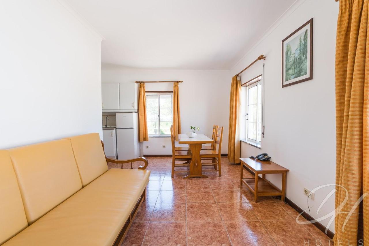 Al Tarik Praia Aparthotel