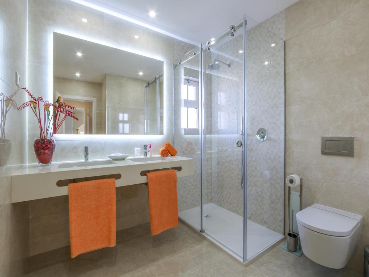 Luxury Pescadinha Near Beach, Villa Albufeira
