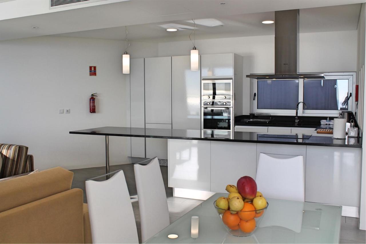 Villa Spectacular Calheta Villa Villa Cliffscape 3 Bedrooms Panoramic Sea Views Well-Furnished In Estreito Da Calheta