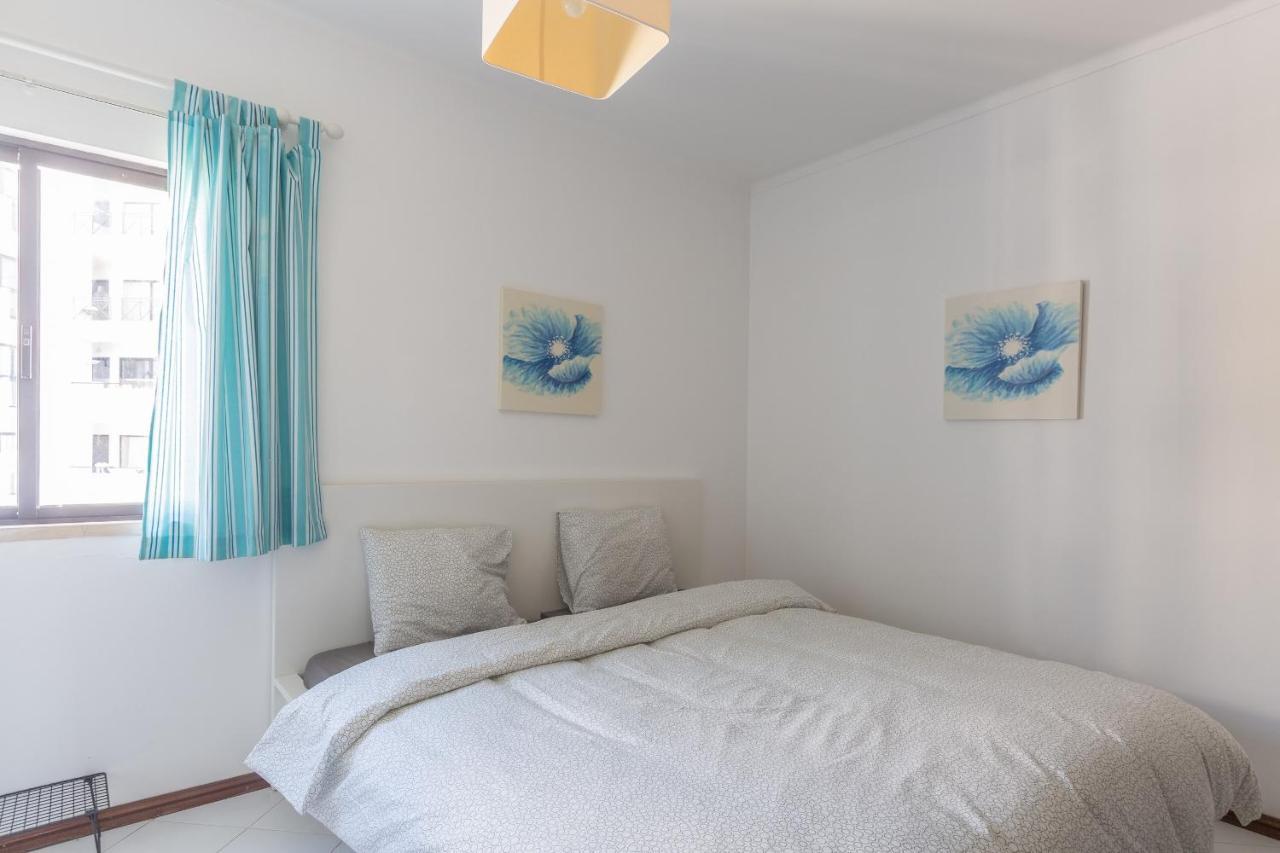 Modern Floor 60m2 - Balcony With Pool & Sea View - Apartamento