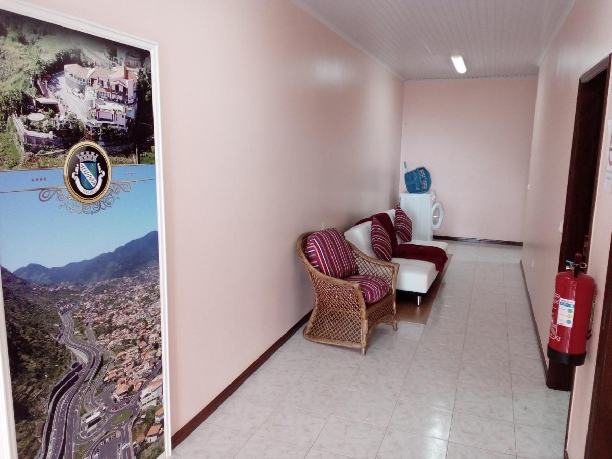 Moradia Cor De Rosa
