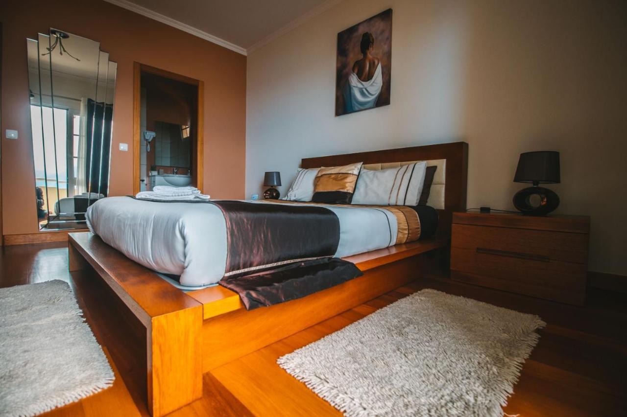 Quinze - Luxurious 3 Bedroom With Private Pool And Games & Amazing Views Ponta Delgada (Madeira)