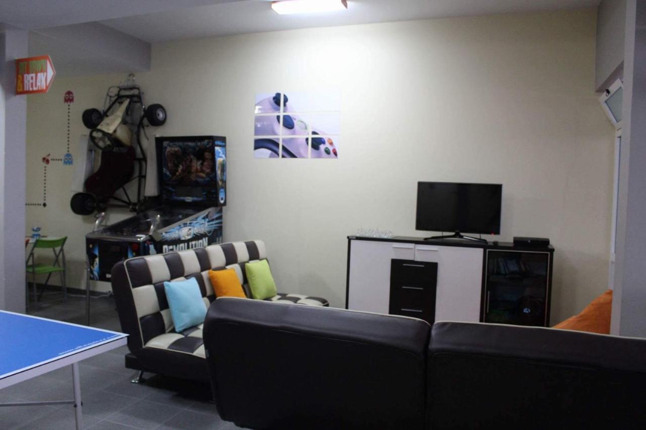 Villa Quinze - Luxurious 3 Bedroom With Private Pool And Games & Amazing Views Ponta Delgada (Madeira)