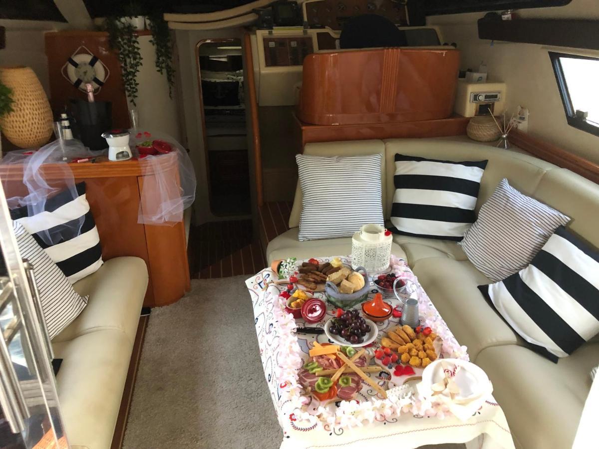 Botel Aquadouro Yacht Radames - Sleep Boat Experience *