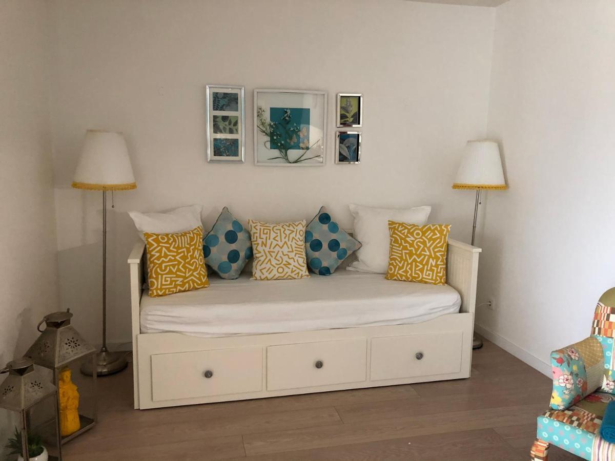 Amazing & Pool With Garden Holiday home
