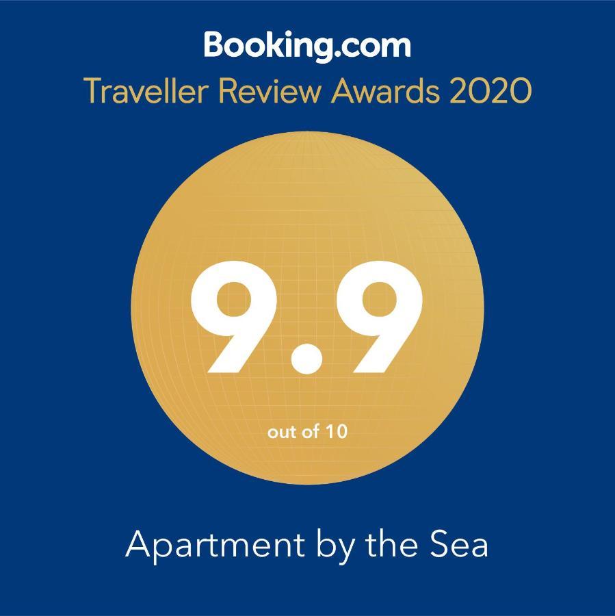 By The Sea Apartment *