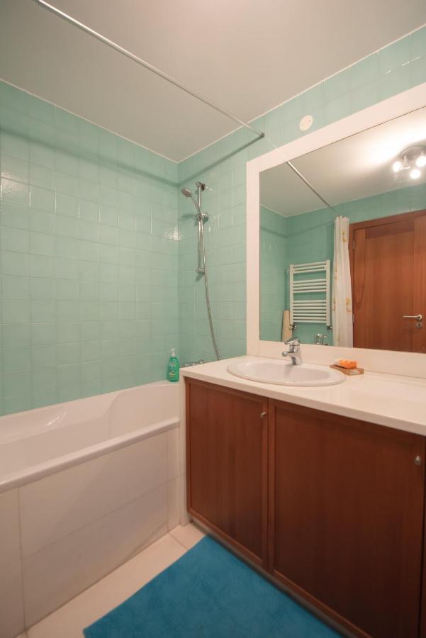 Apartment Em Com Piscina *