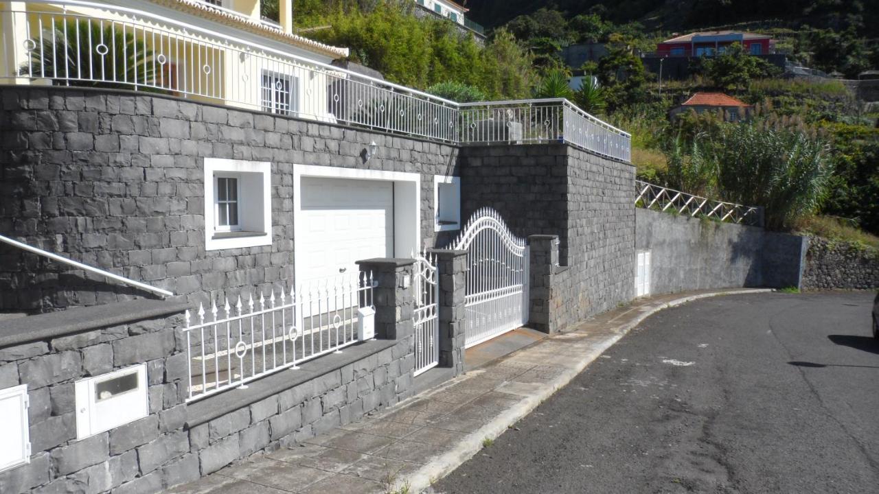 Villa Quinze - Luxurious 3 Bedroom With Private Pool And Games & Amazing Views *
