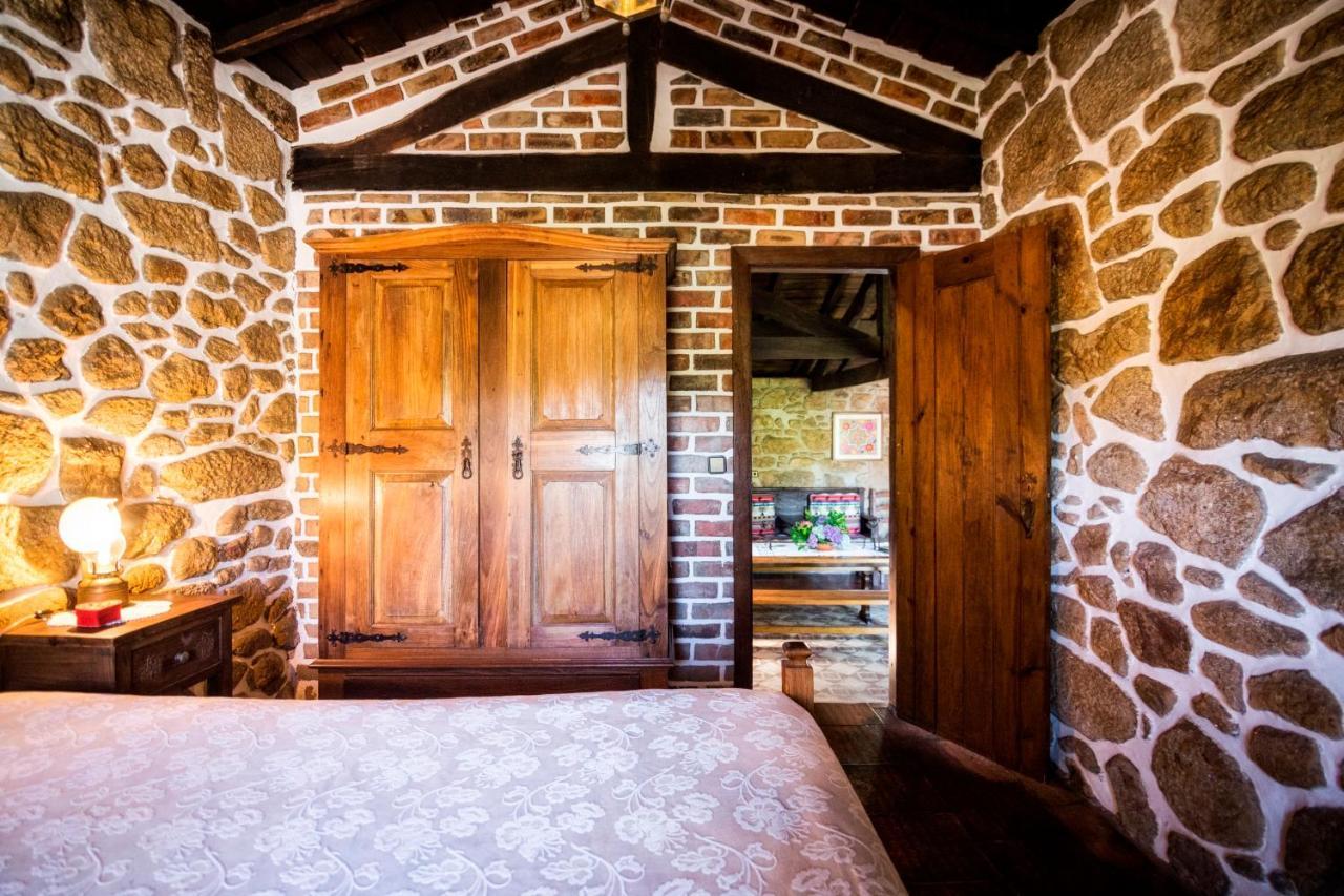 Moinho De Estoraos Country house *