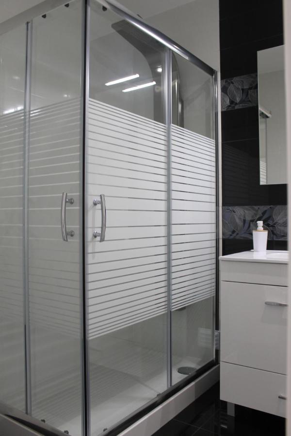 Apartment Duque De Loule - - E *