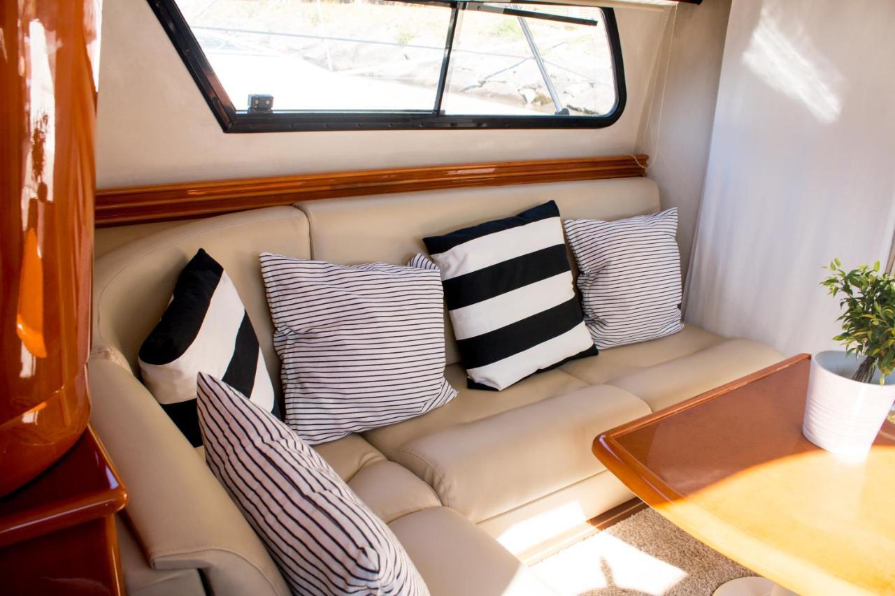 Aquadouro Yacht Radames - Sleep Boat Experience * Castelo de Paiva