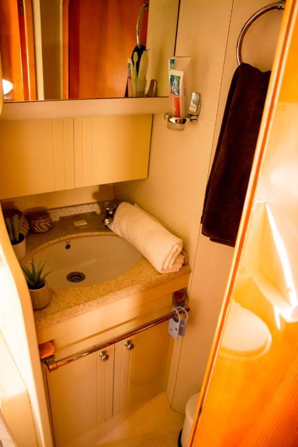 Aquadouro Yacht Radames - Sleep Boat Experience Botel Castelo de Paiva