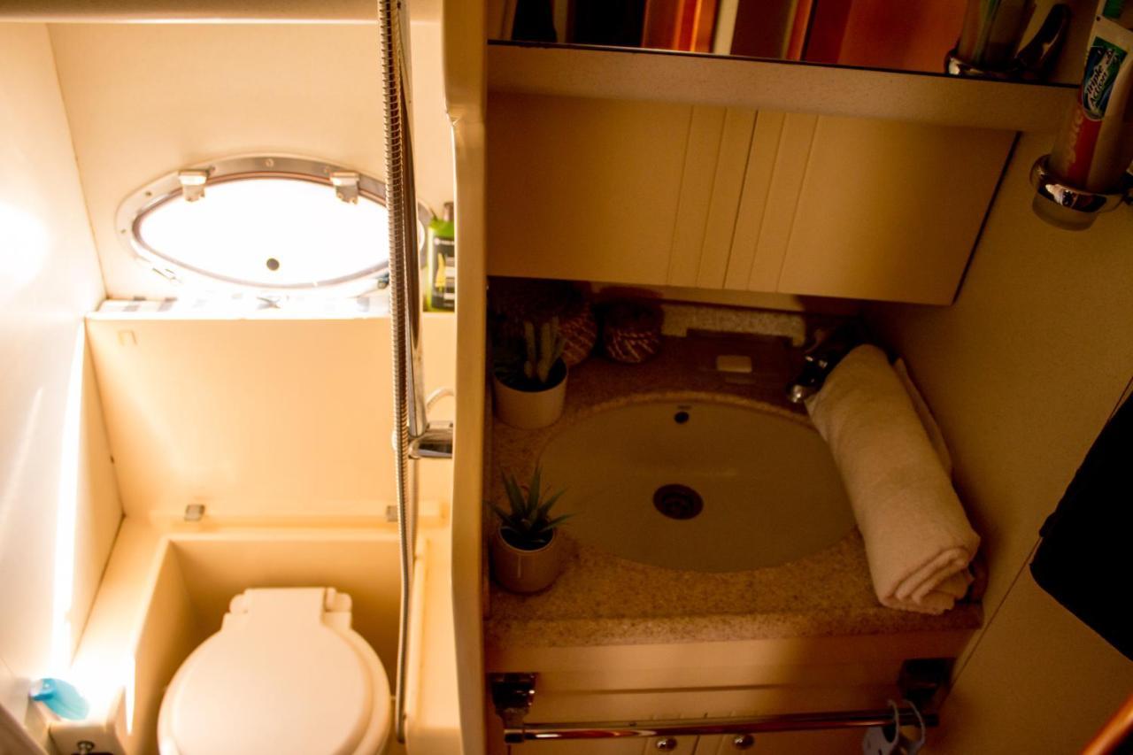 Botel Aquadouro Yacht Radames - Sleep Boat Experience Castelo de Paiva