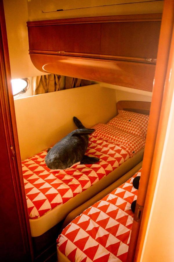 Botel Aquadouro Yacht Radames - Sleep Boat Experience