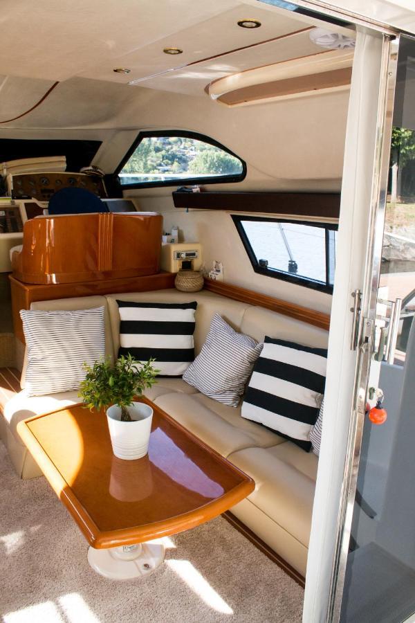 Aquadouro Yacht Radames - Sleep Boat Experience * Castelo de Paiva