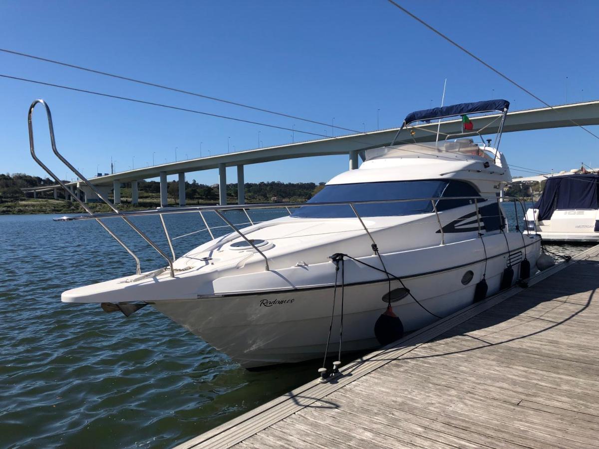 Aquadouro Yacht Radames - Sleep Boat Experience Botel