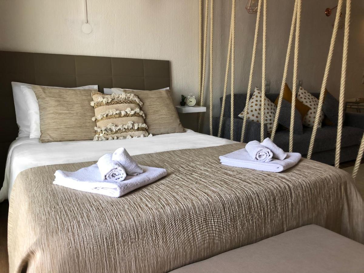 Cozy And Stylish Just 800m From The - New On Booking! Apartment