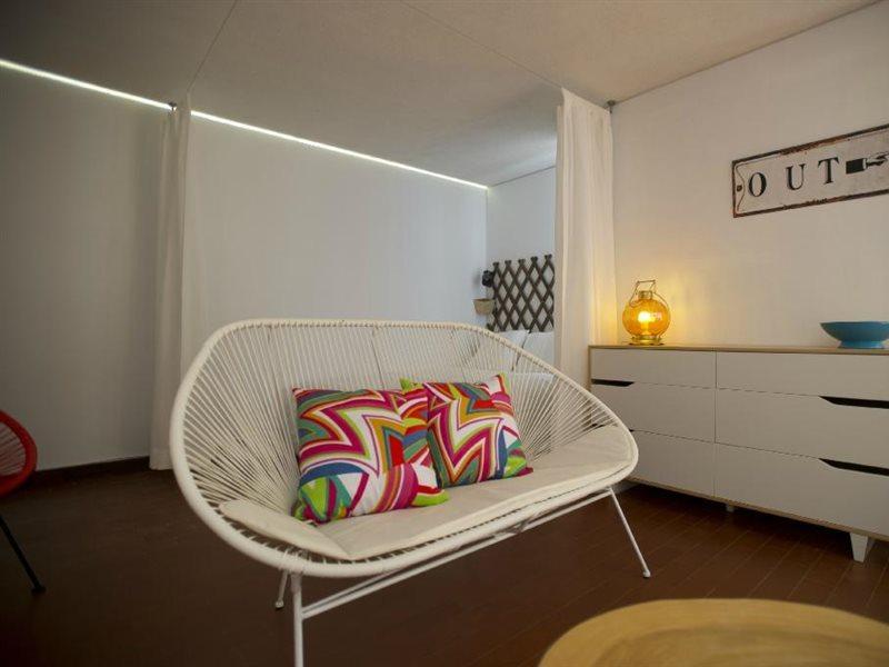 Bed & Breakfast Carcavelos Surf House 2*