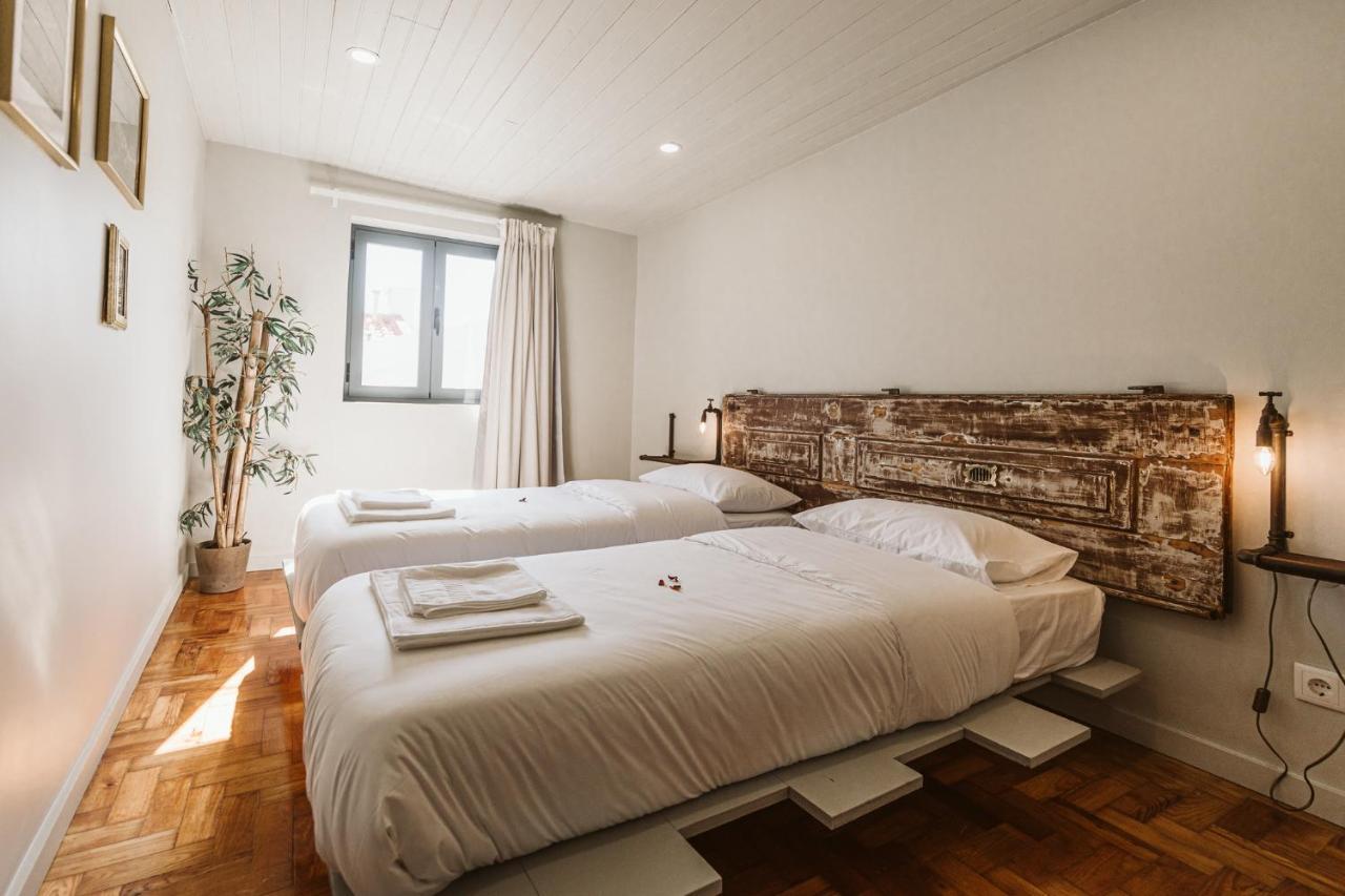 Naga Laut Surf Villa * Costa da Caparica