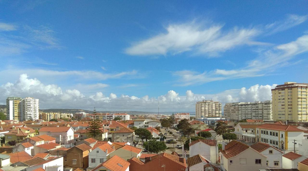 Golden Loft Caparica Apartment *