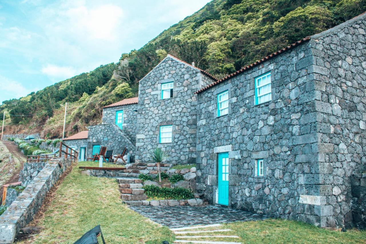 Estadia no rancho Abrigo Da Cascata - - Sao Jorge Calheta (Azores)