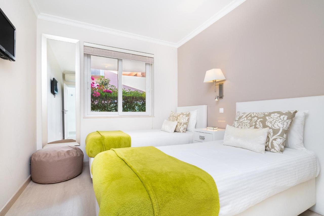 Whome | Prime Hideaway Luxury Villa Quarteira