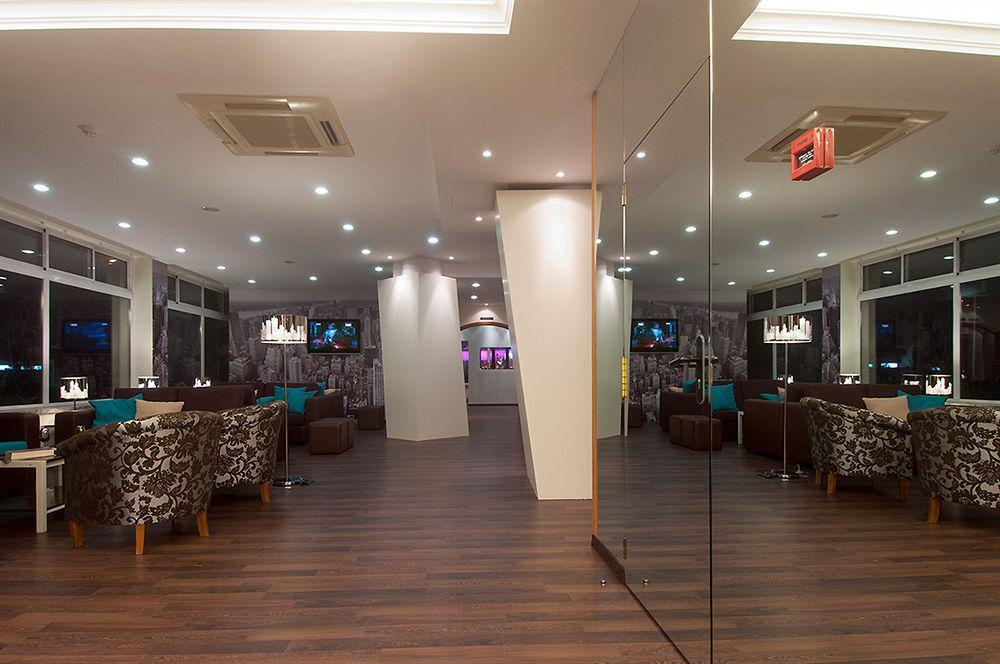 Luna Hotel 4*