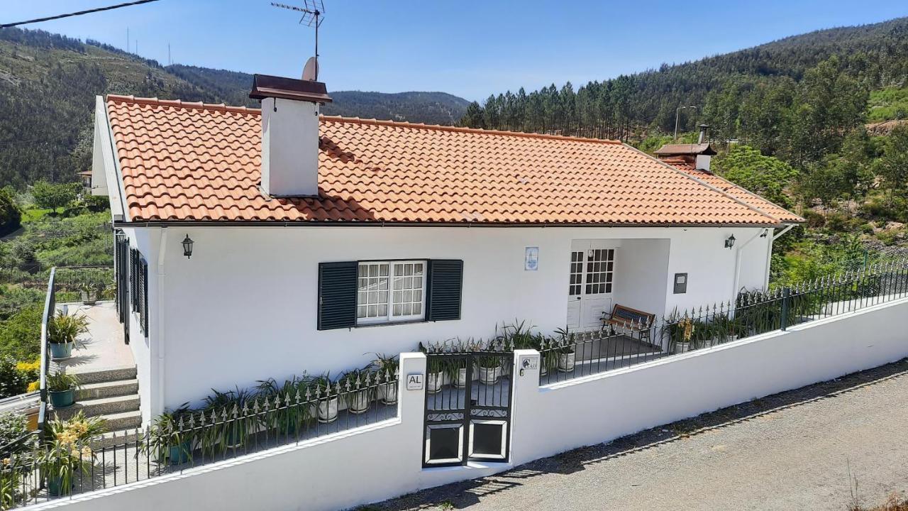 Bed & Breakfast Casa De Vilarinho 3*