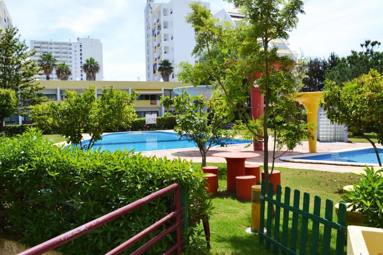 Apartment Tower House Rocha *