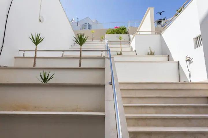 Sobre A Apartment *