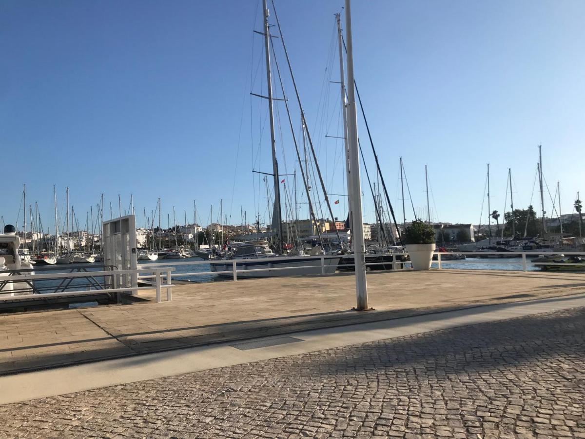 Marina Starboard Apartment, *