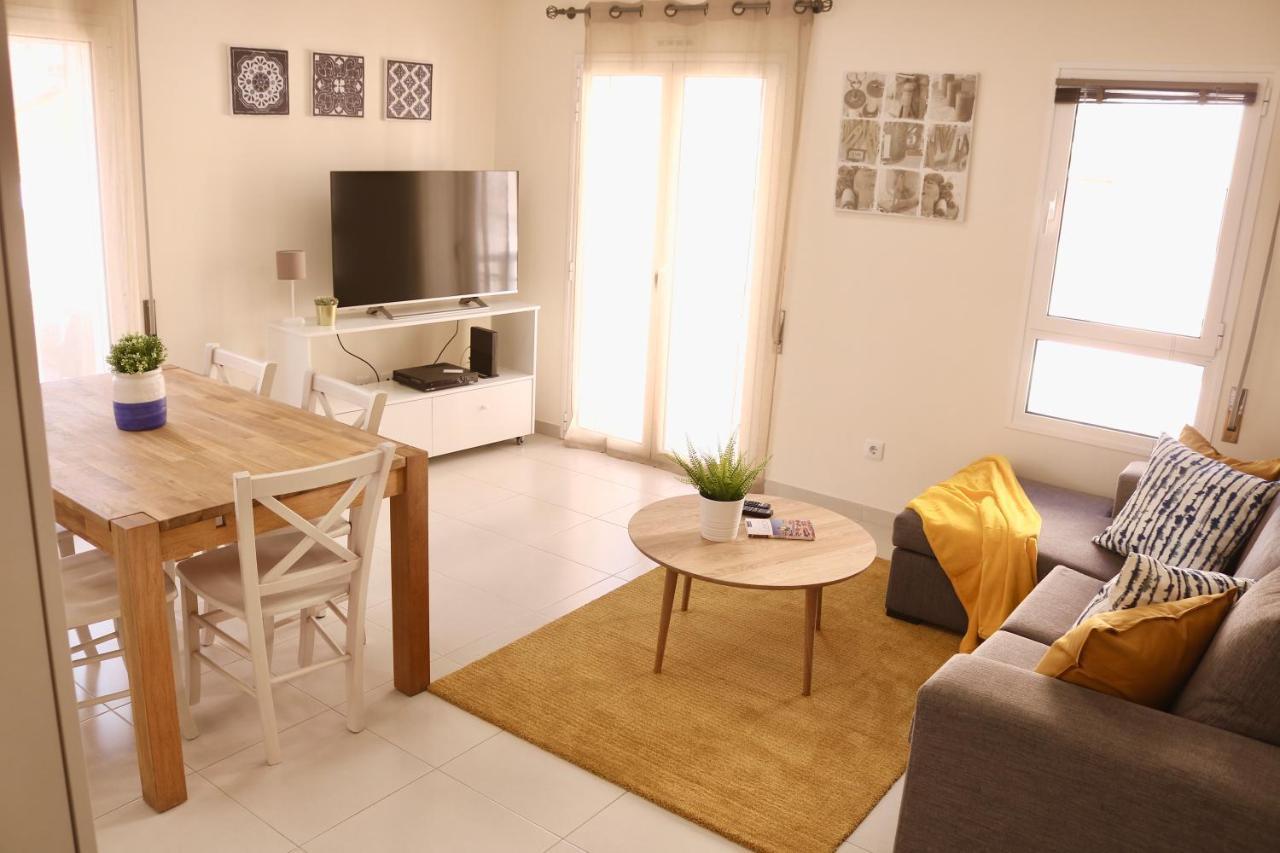 Sea Breeze Ii - Private Sea View Terrace And Office Apartamento