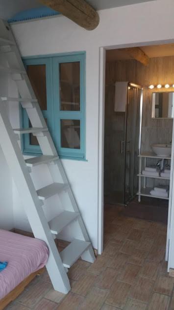 Puravida Divehouse