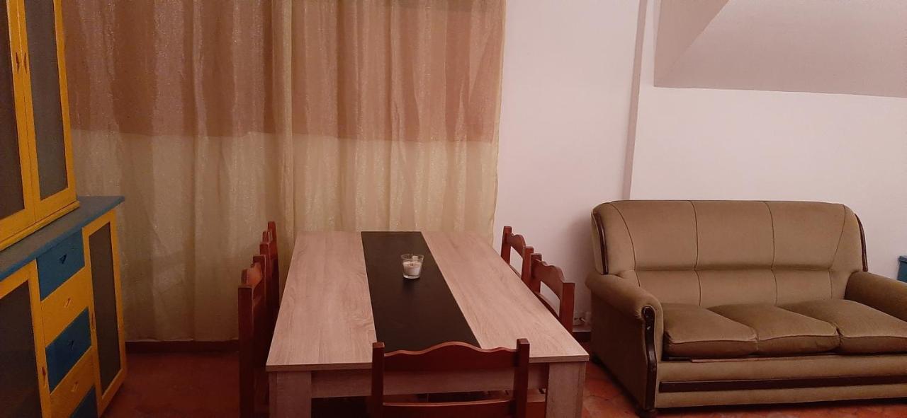 Apartment Ah *