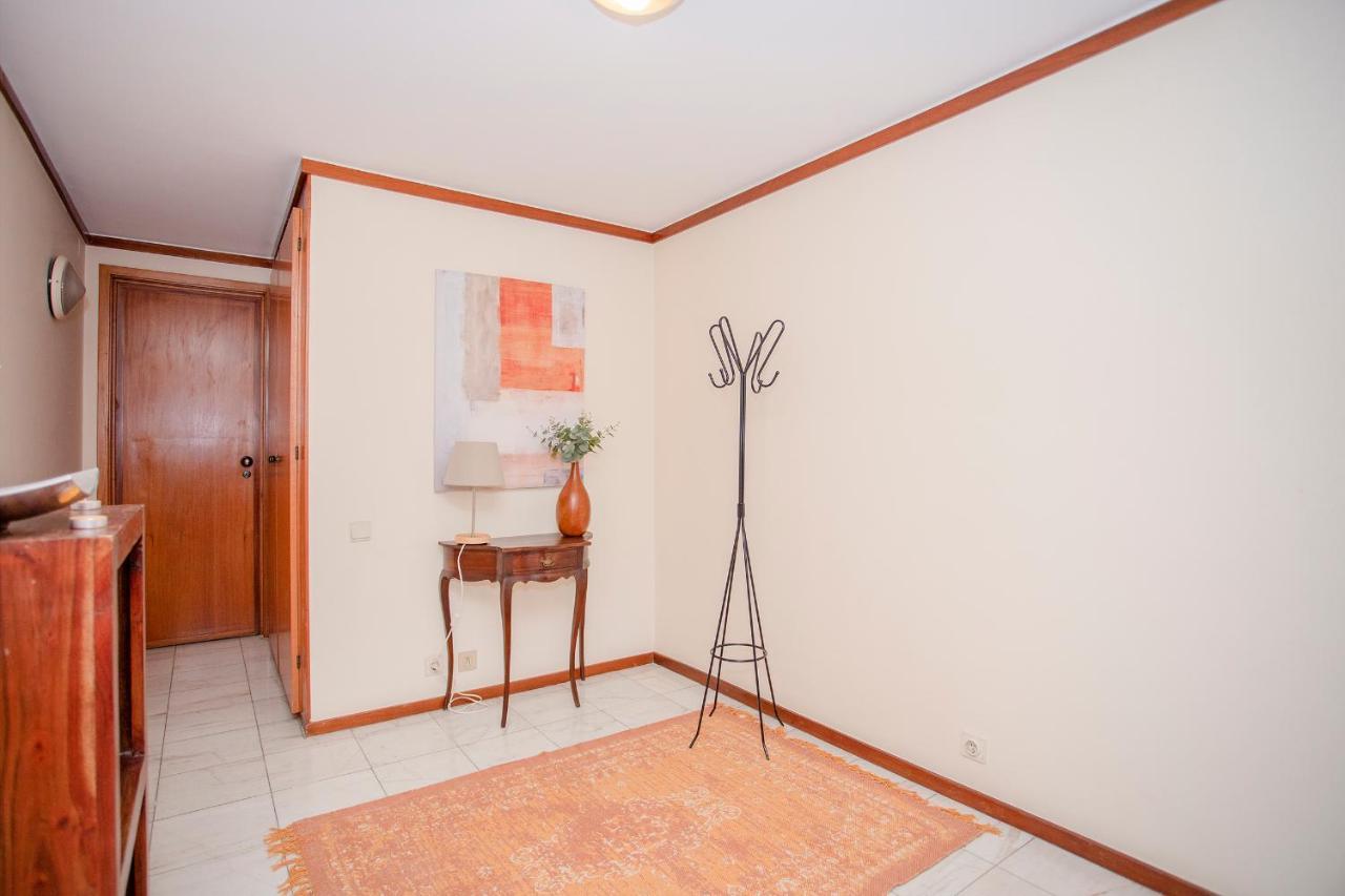 Liiiving In | Sea & River View Appartement Porto