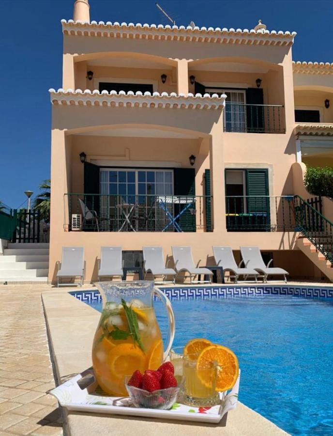 Holiday home Casa Roseiras